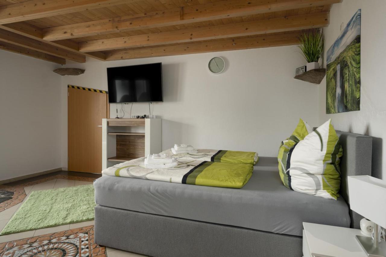 Feworld Living - Near Salzburg City Freilassing Buitenkant foto